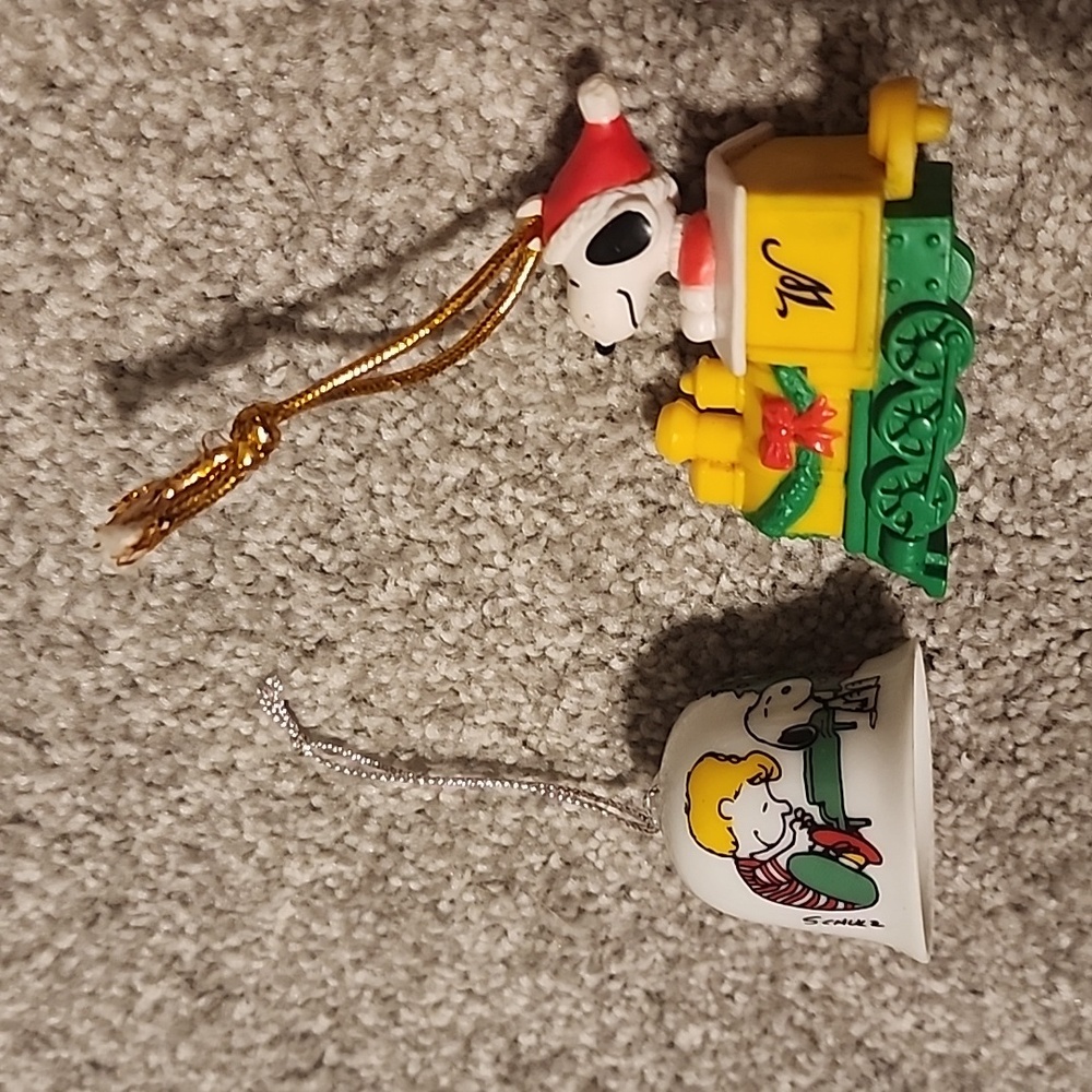 Set of 2 vintage Snoopy Peanuts ornaments